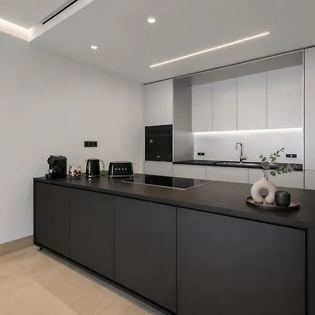 Ref 2058 Croisette Luxe 2 Avec Piscine à Louer Appartement