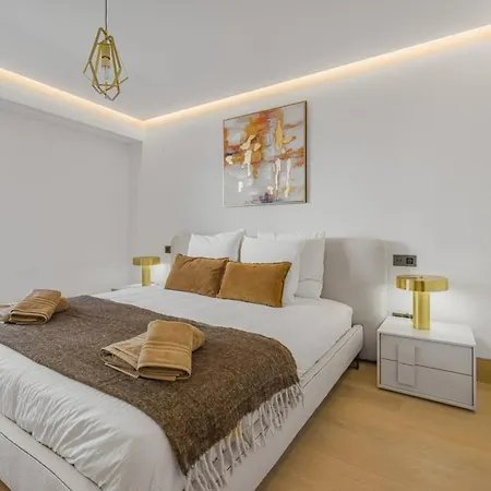 Appartement Ref 2058 Croisette Luxe 2 Avec Piscine à Louer *