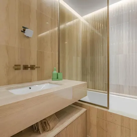 Ref 2058 Croisette Luxury 2-bedroom Indoor Pool For Rent